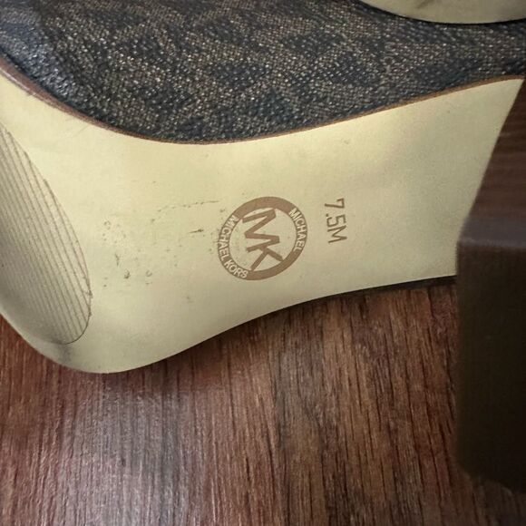 Brown and Black Women's Loafers - Picture 7 of 8